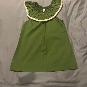 2t green dress